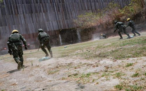 예비군 훈련 중인 대만 군인들. [대만 군사신문통신사 캡처]